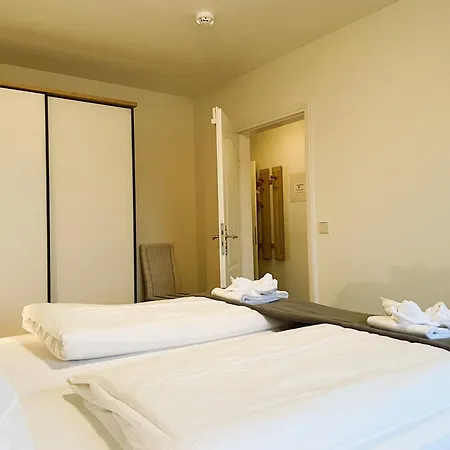 Klaar Kiming 4a, Sandwall