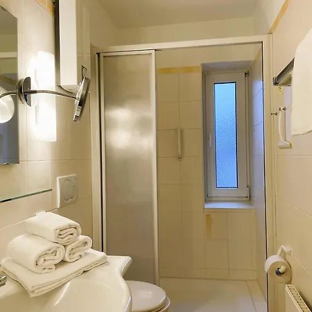 Klaar Kiming 4a, Sandwall Apartment *